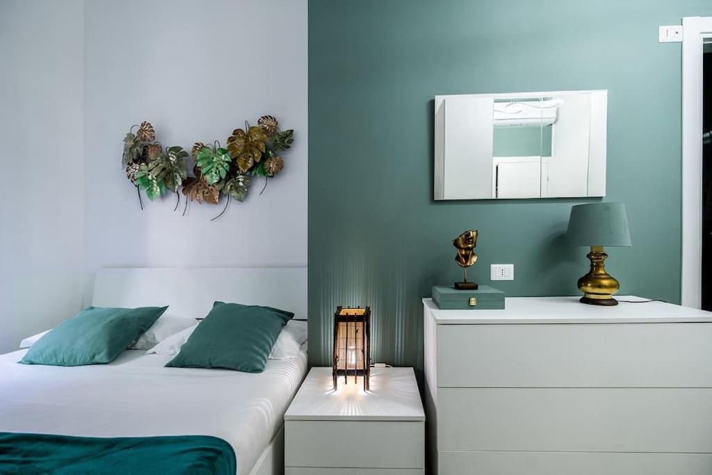 Linate Airport Elegant Suite,Tram 1 Minute Away Milan Exterior photo